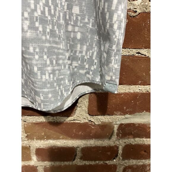 Lululemon Airing Easy Short Sleeve Shirt Mens L Lightweight Stretch Geometric - Picture 2 of 4